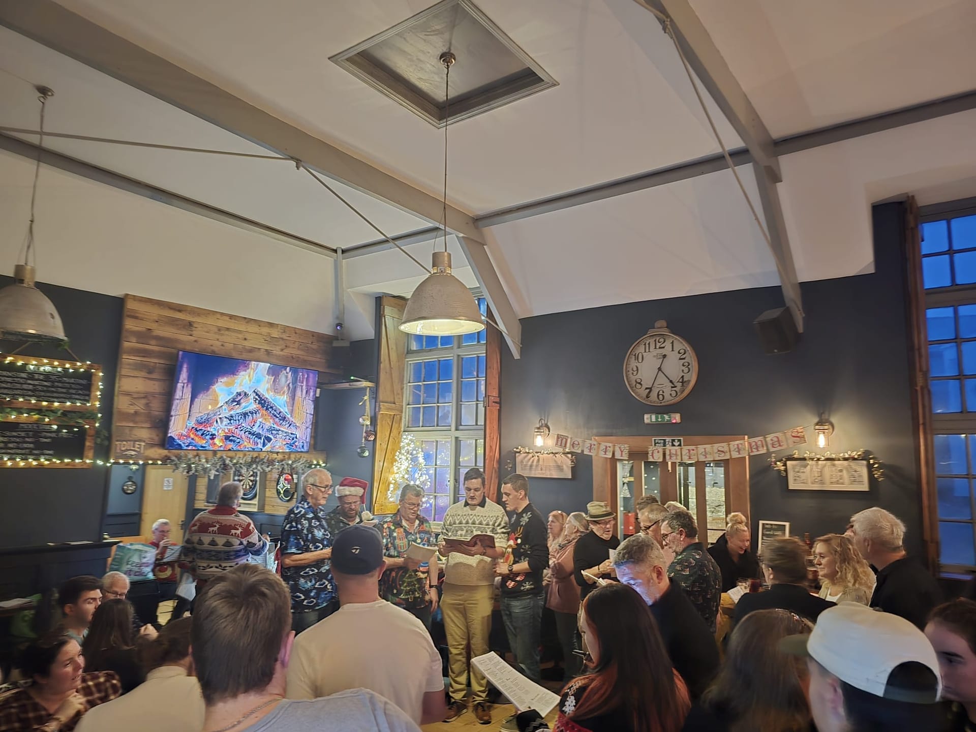 Christmas Carols at Bar 35